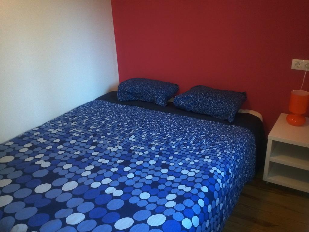 Xarma Hostel Памплона Номер фото