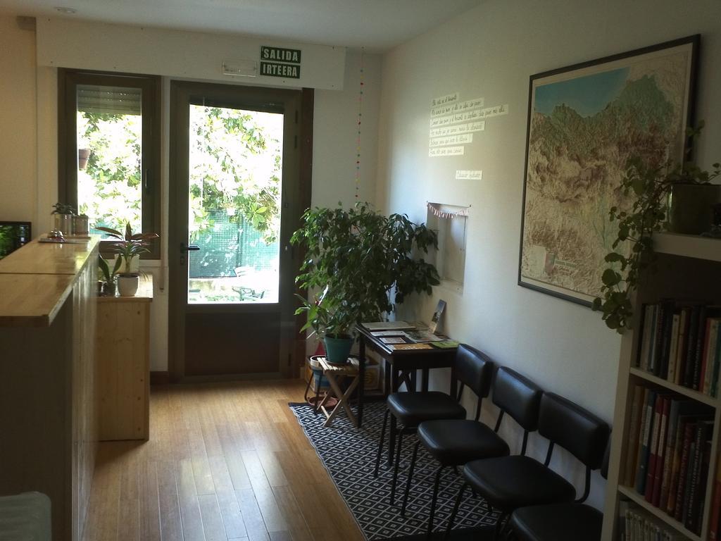 Xarma Hostel Памплона Экстерьер фото